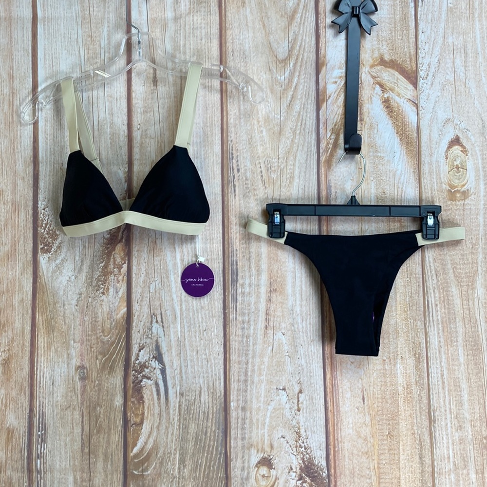 ➡️NWT Zuma Bikini Set Size Top Small Size Bottom Large